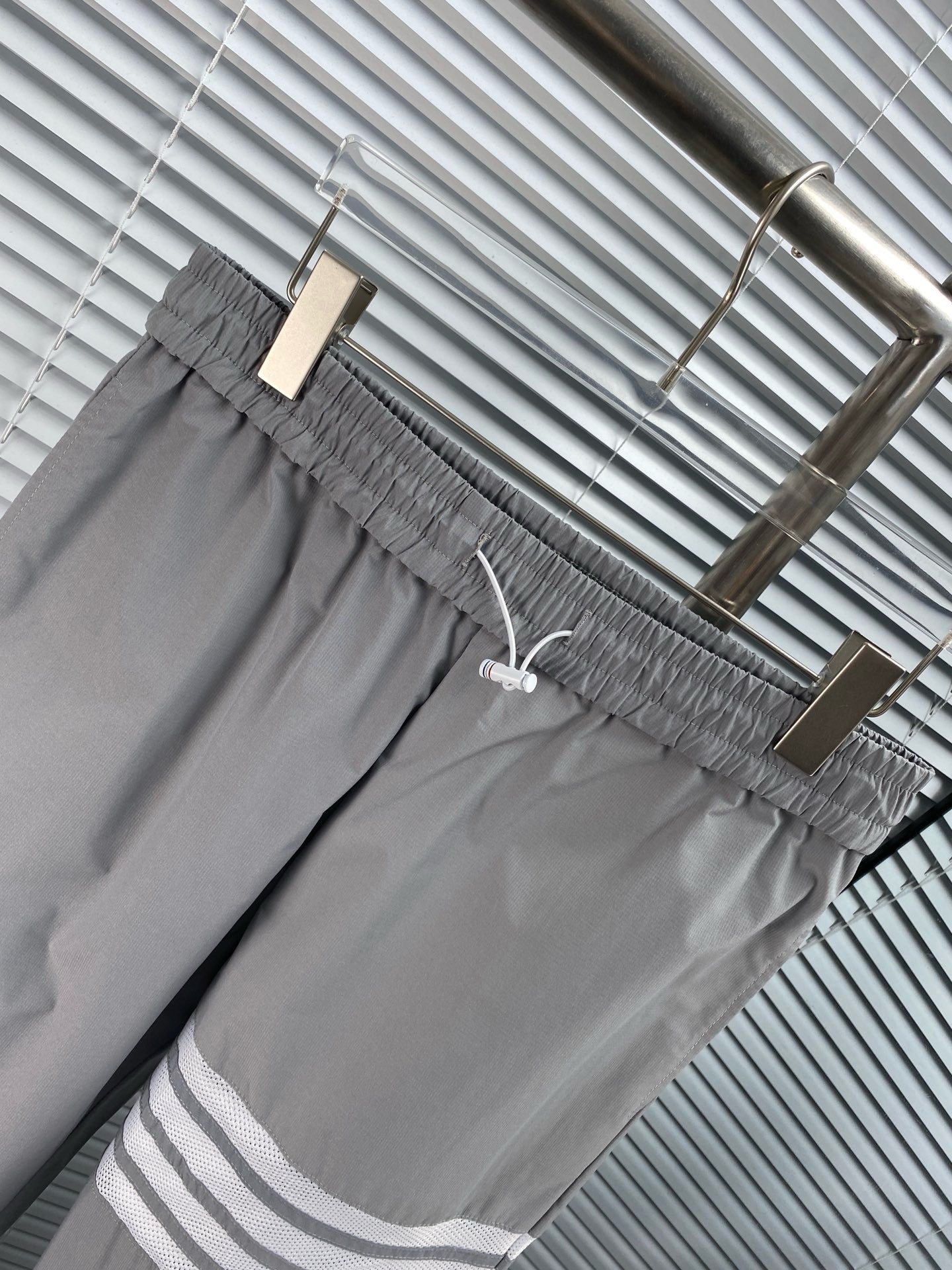 Mehrfarbige Hose