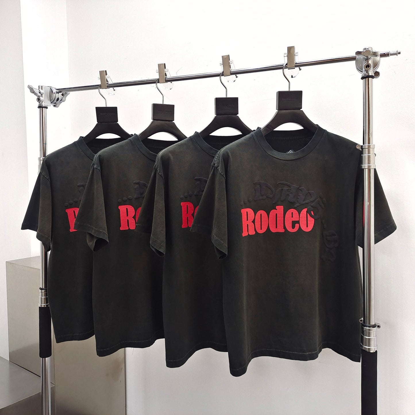 Schwarzes T-Shirt