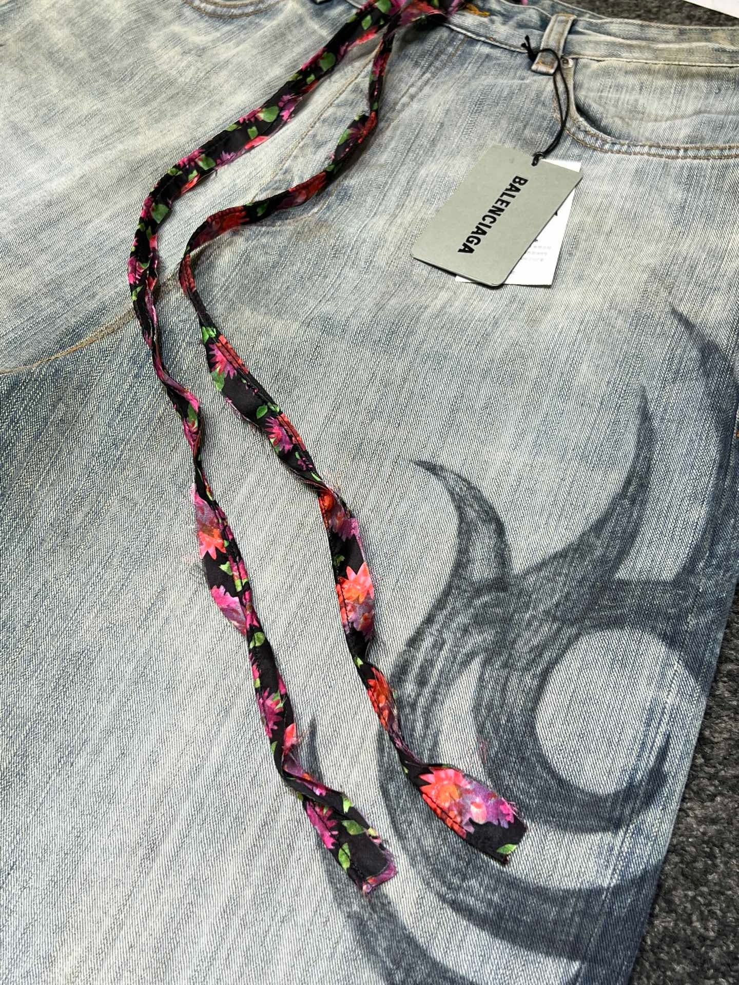 Mehrfarbige Hose