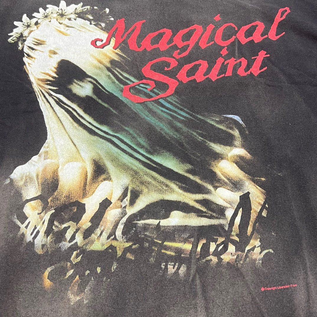 Camiseta negra oscura