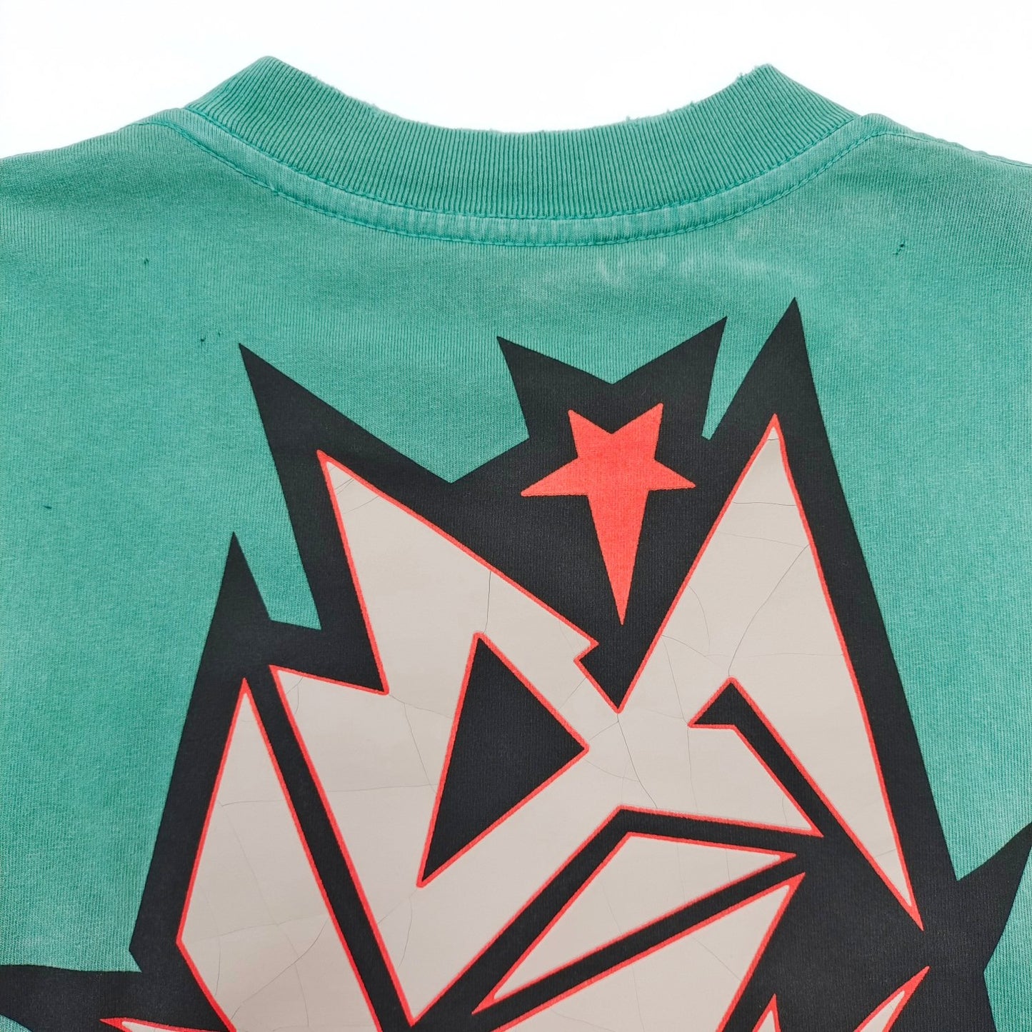 camiseta azul oscuro