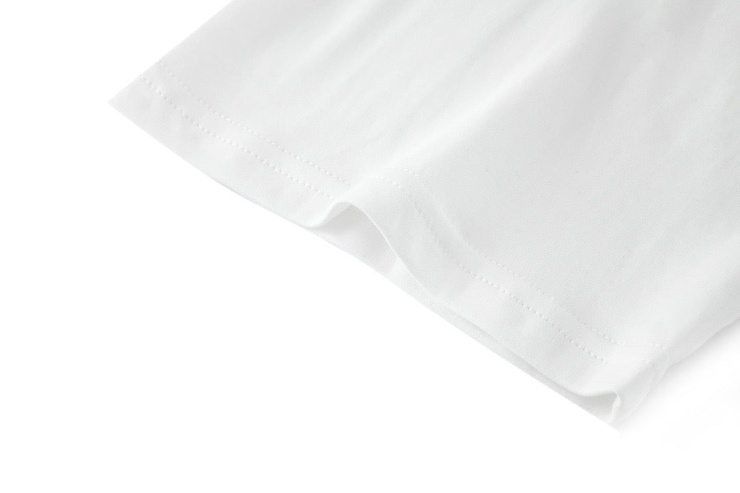 White T-shirt - Size M