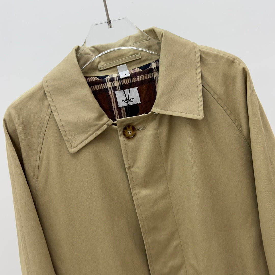 Chaqueta color caqui