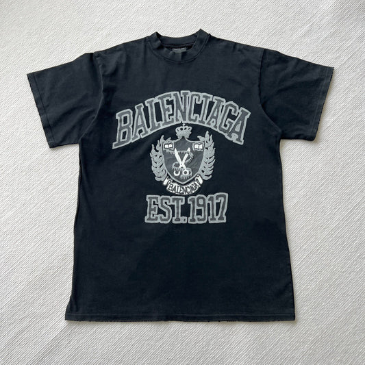 camiseta negra