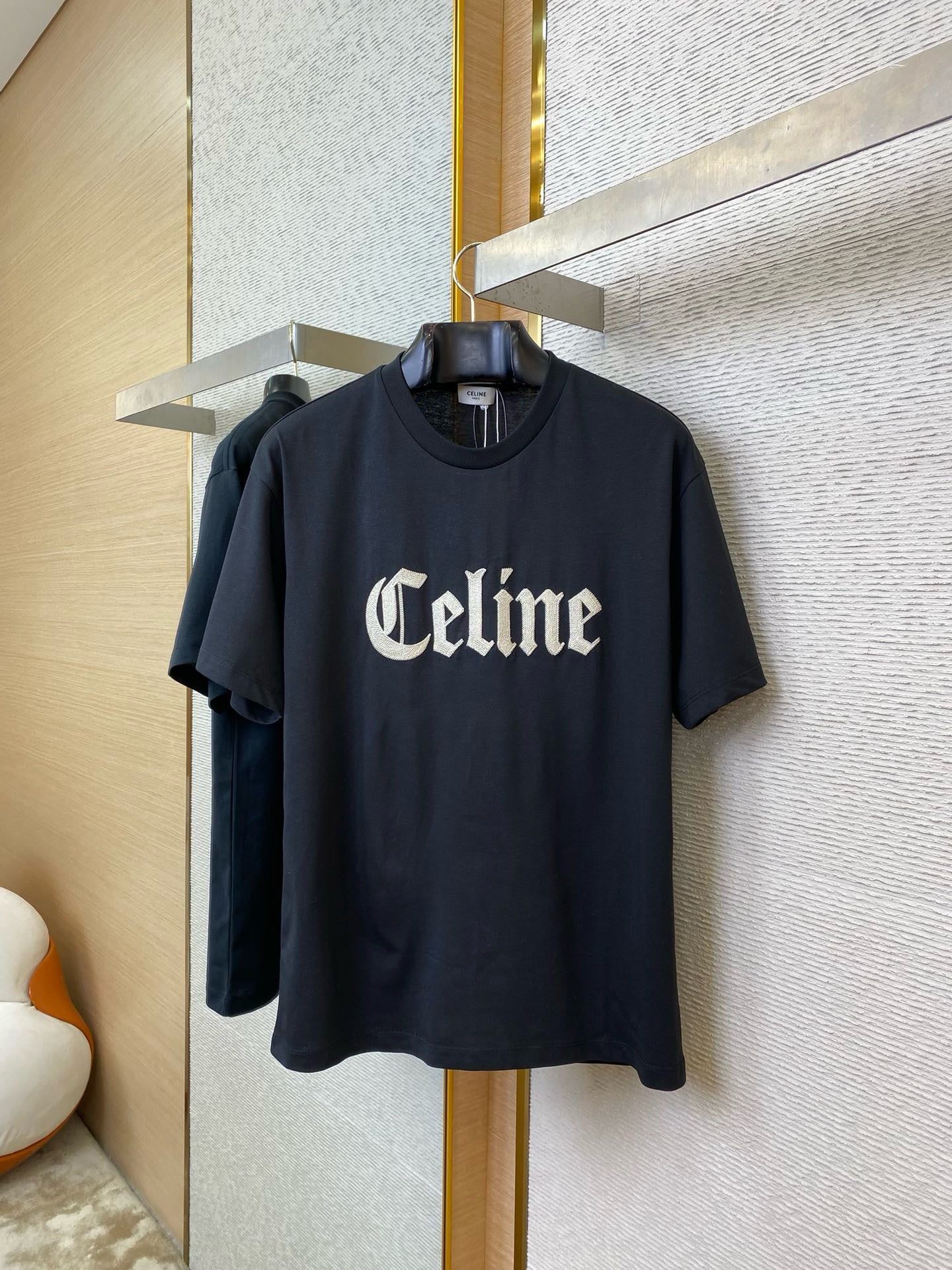 Schwarzes T-Shirt