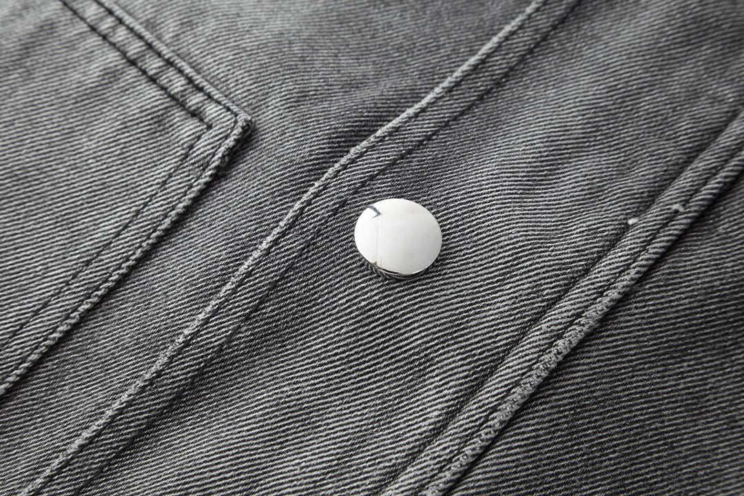 Chaqueta negra y gris