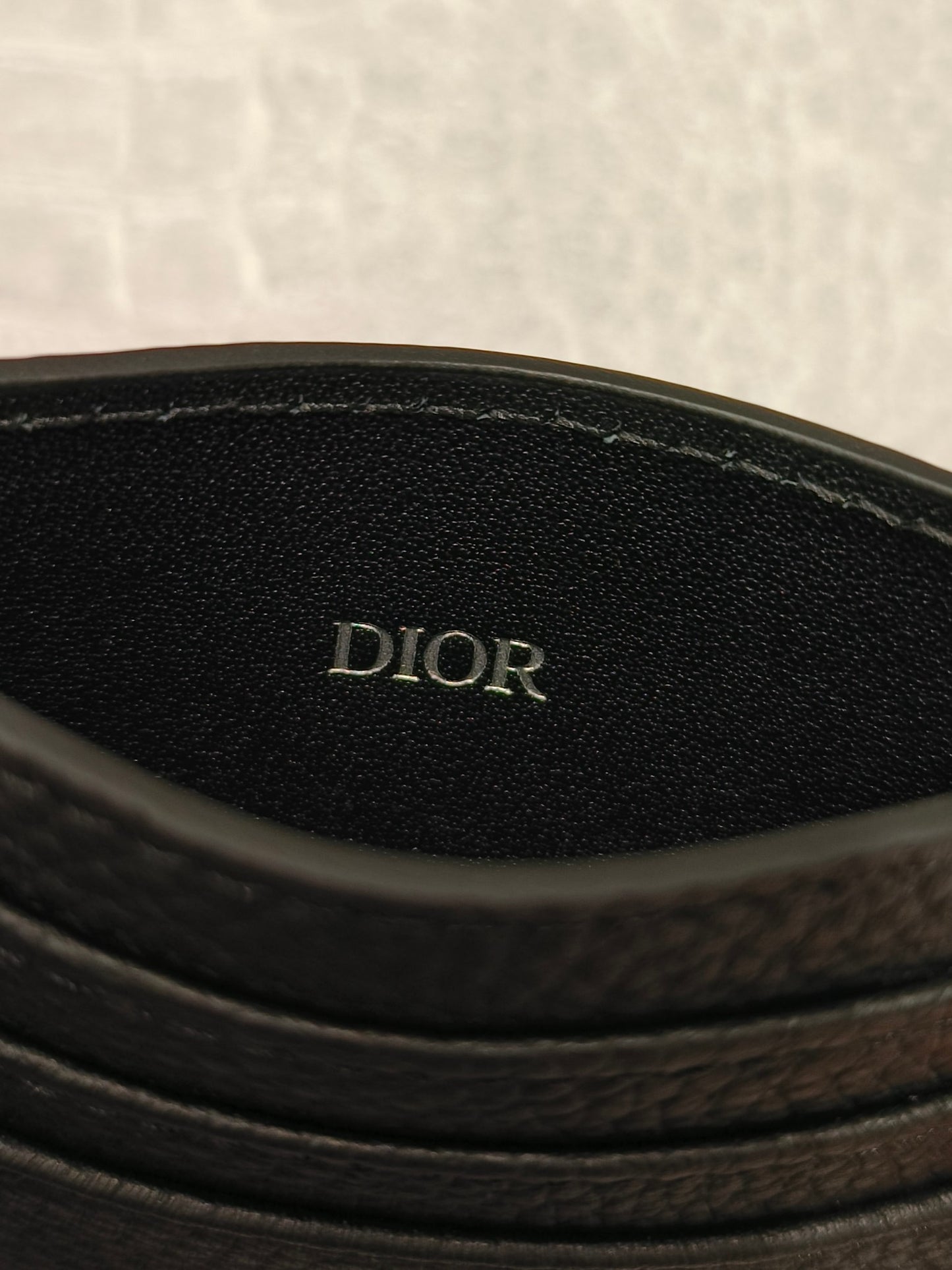 Cartera gris oscuro