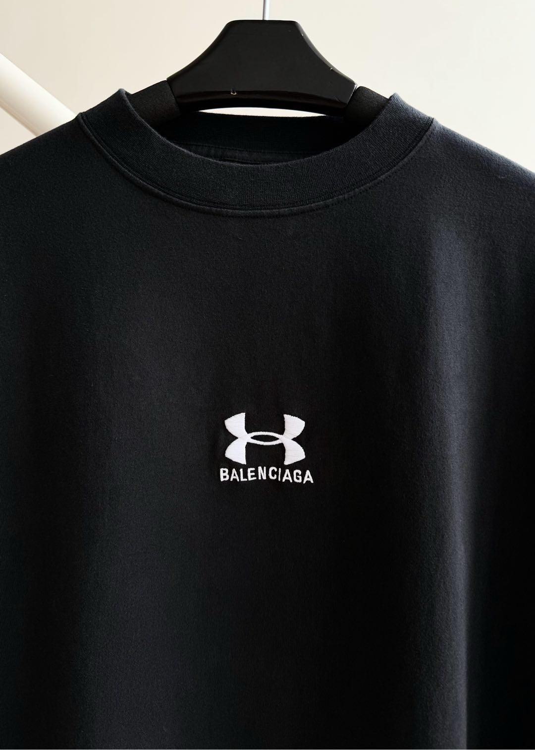 Schwarzes T-Shirt