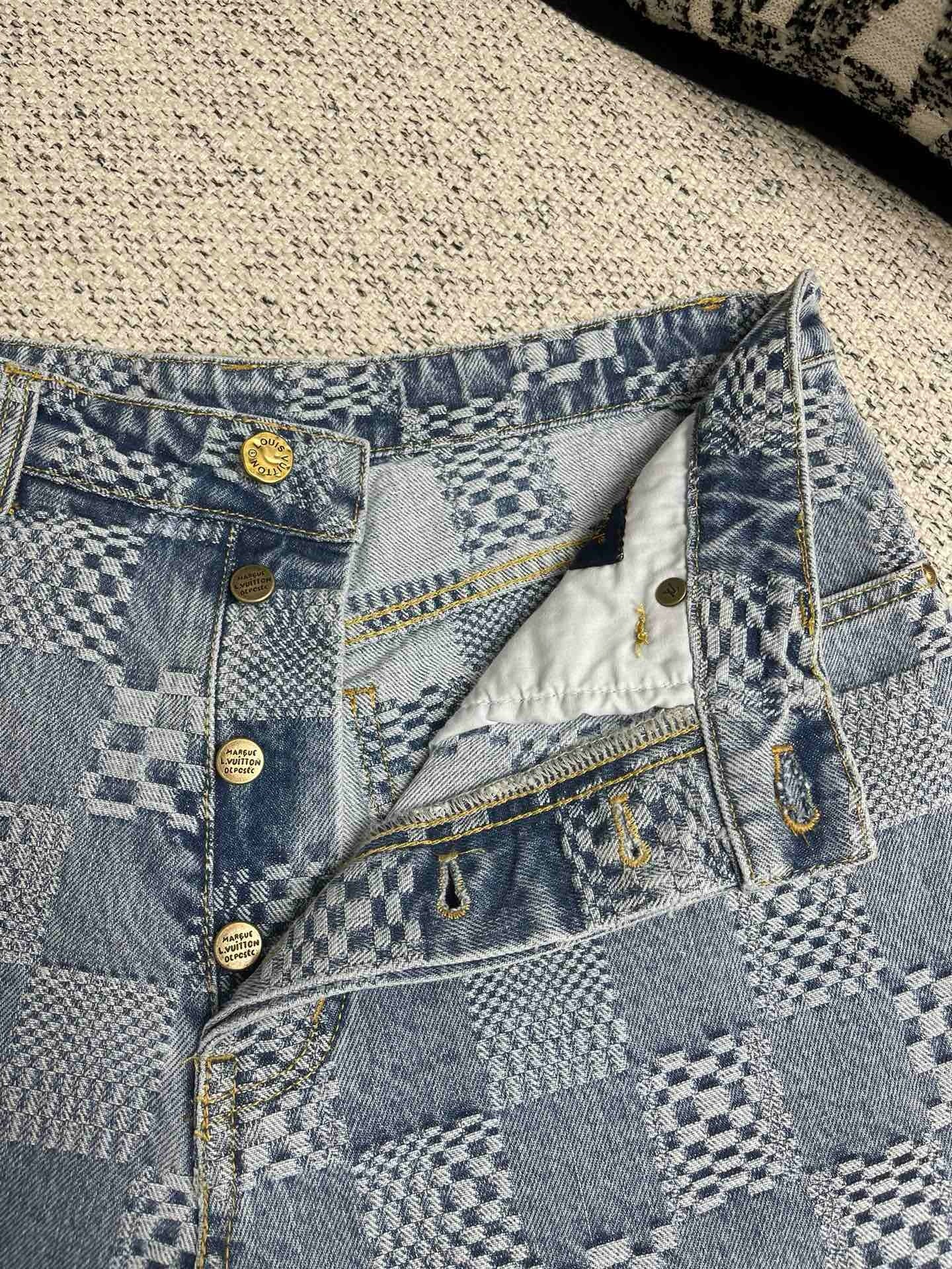 Pantalón corto gris