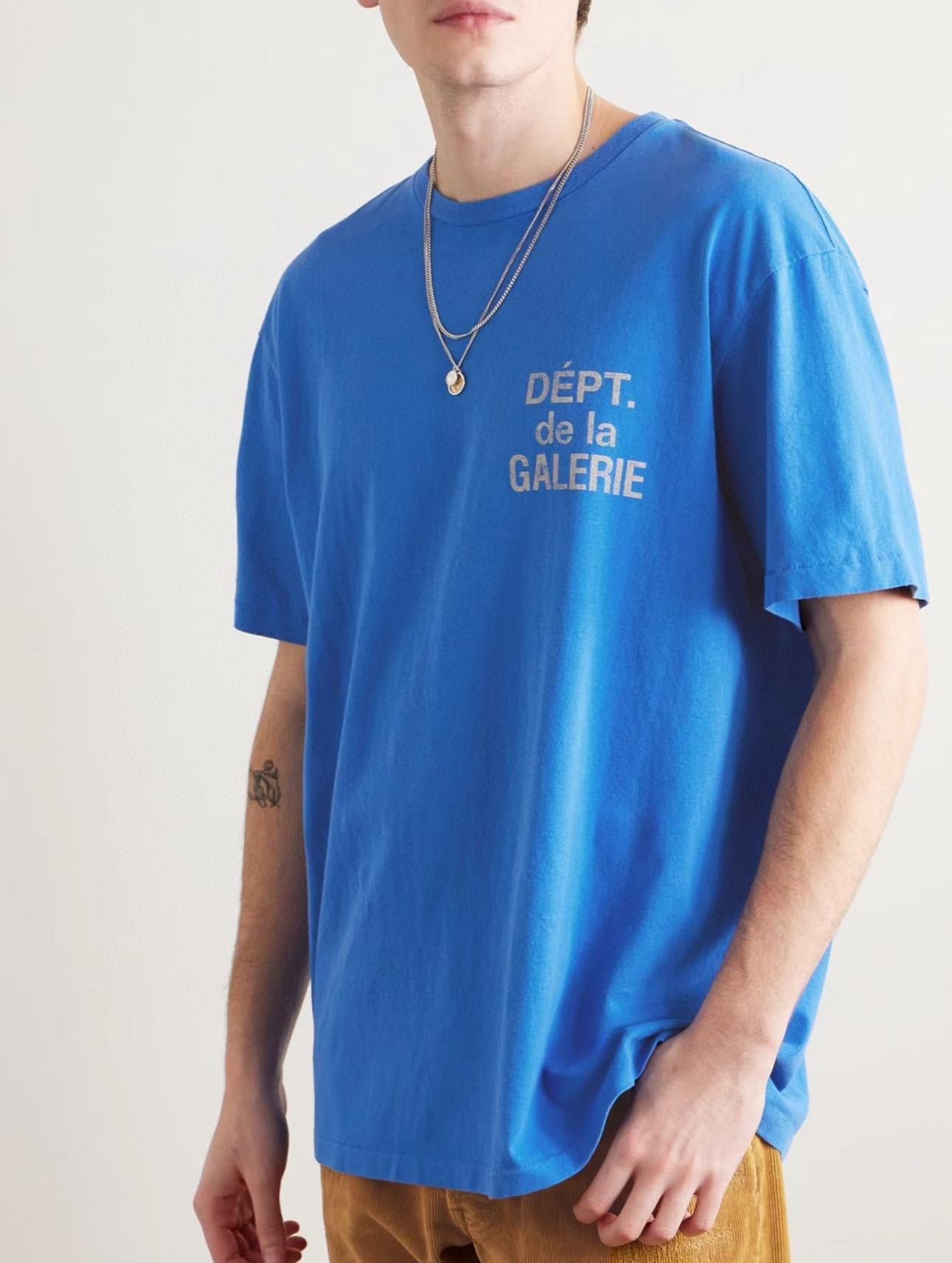 Mehrfarbiges T-Shirt
