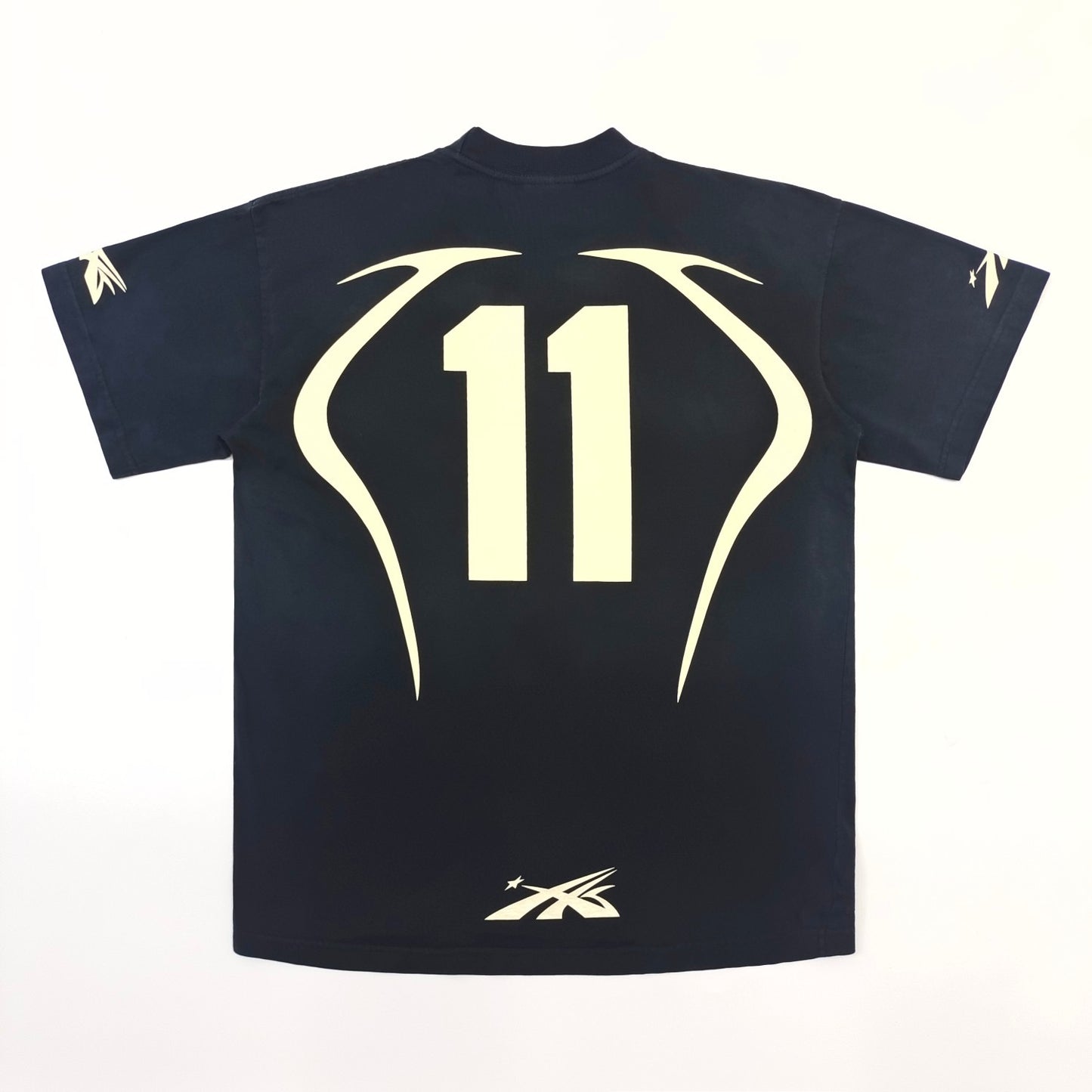 Camiseta negra oscura