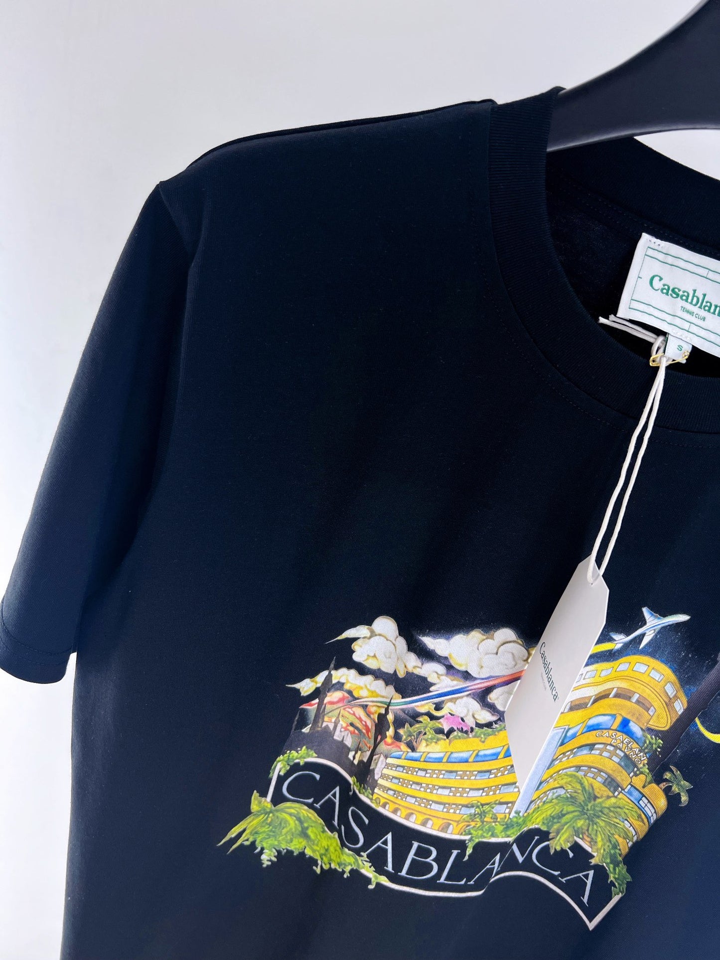 Blau-weißes T-Shirt