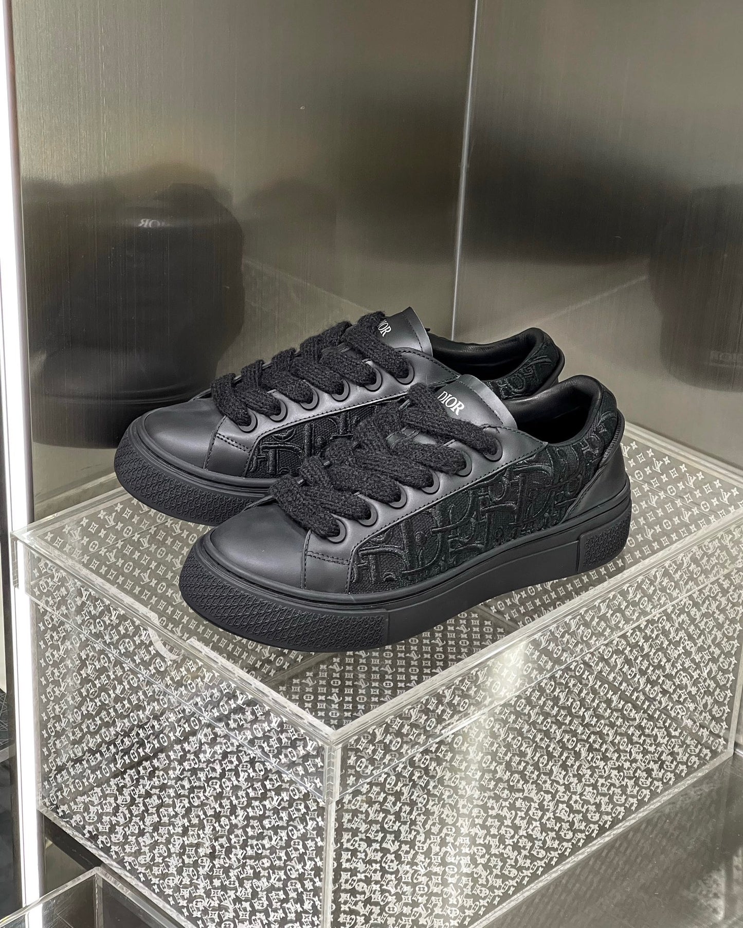 Mehrfarbige Schuhe