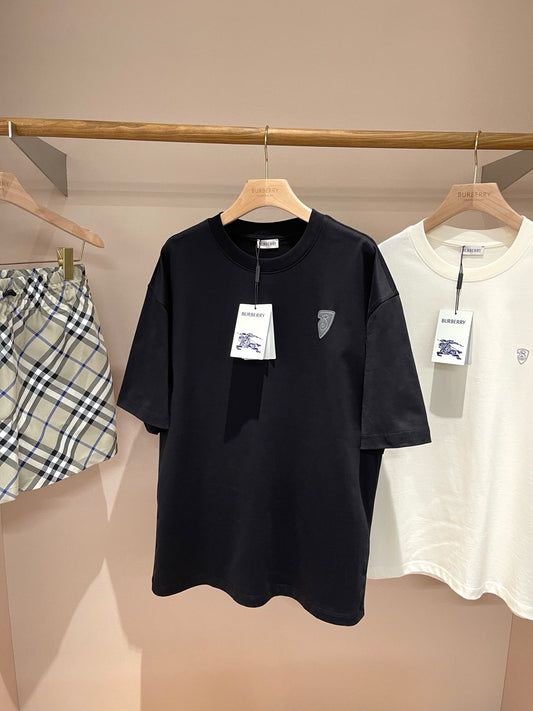 Schwarzes T-Shirt