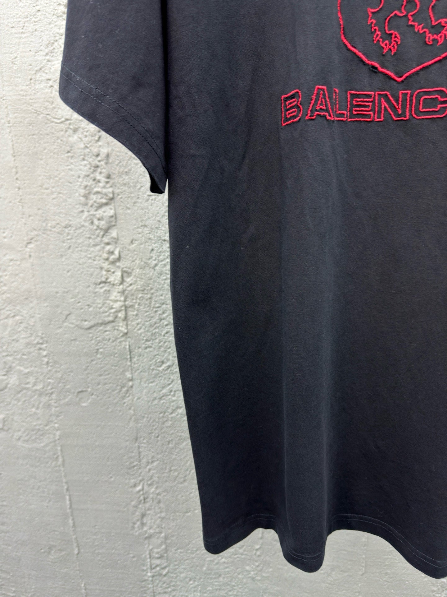 Dunkelschwarzes T-Shirt