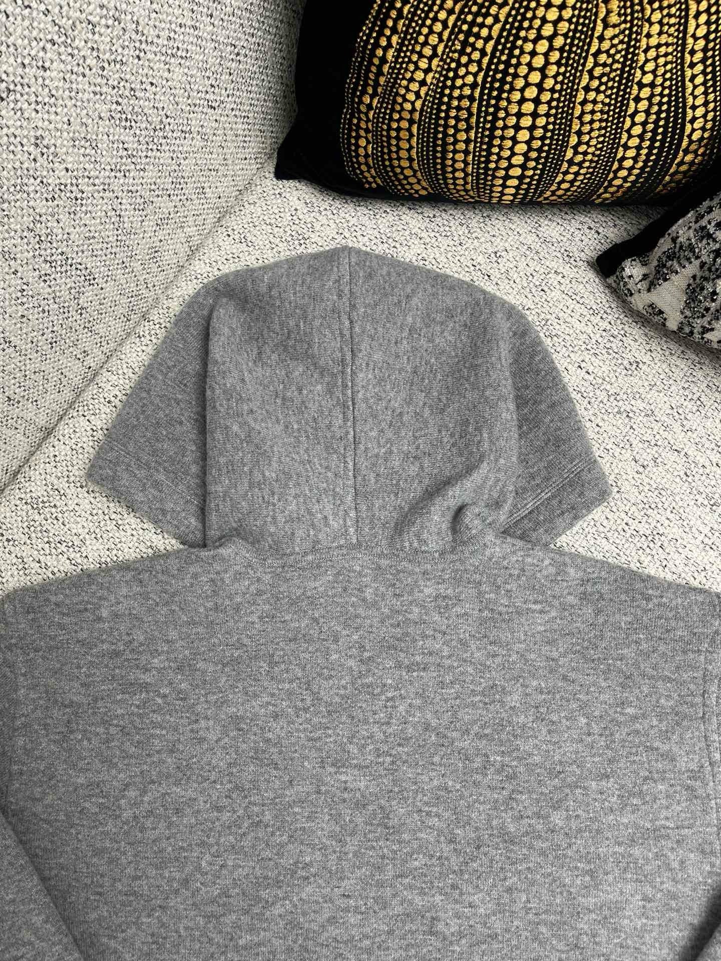 Graue Jacke