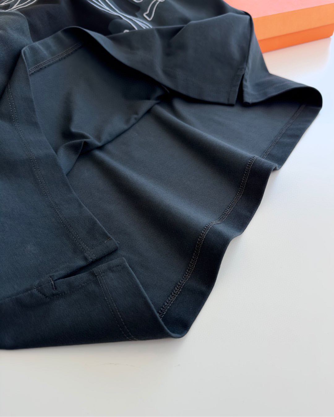 Mehrfarbiges T-Shirt