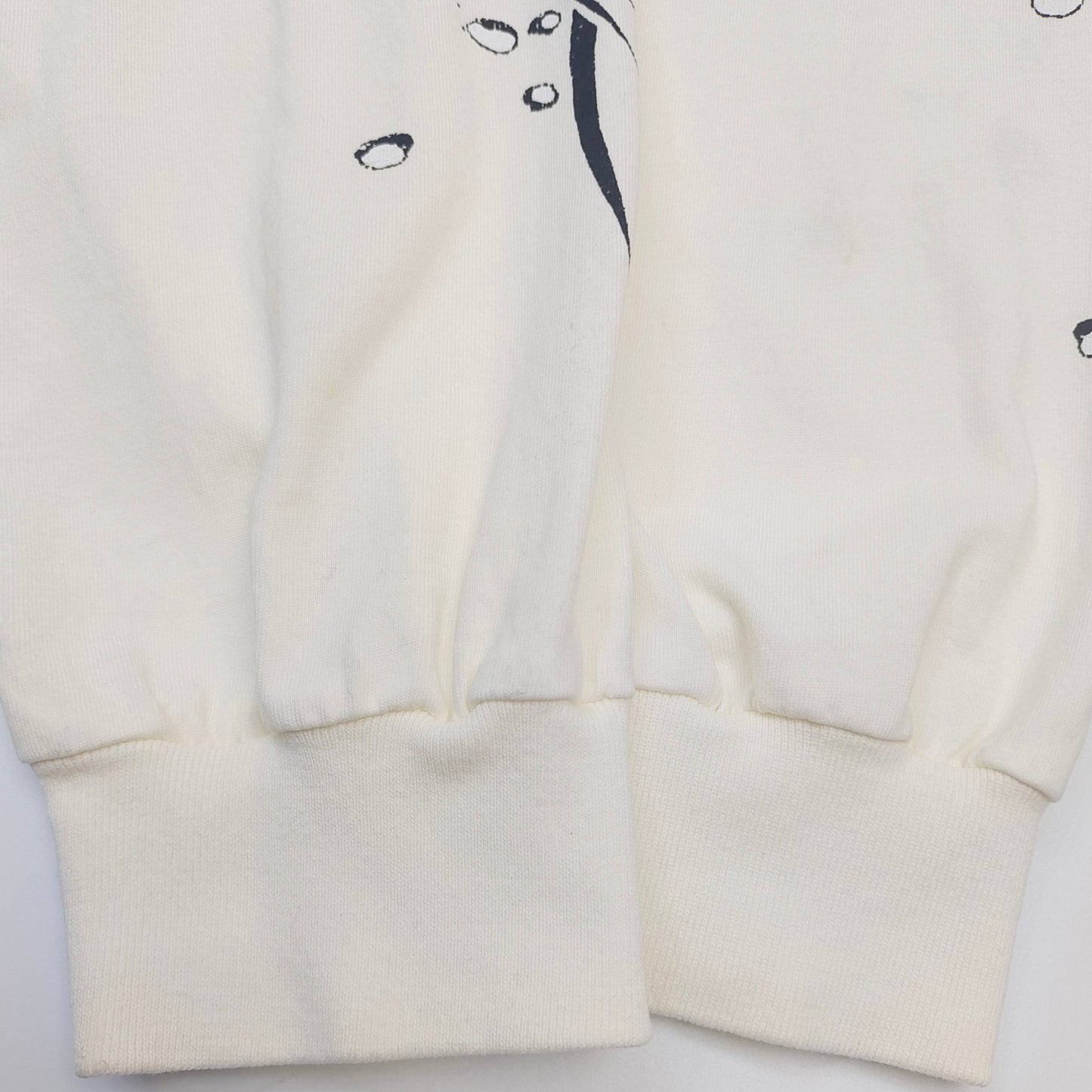Jersey blanco y negro