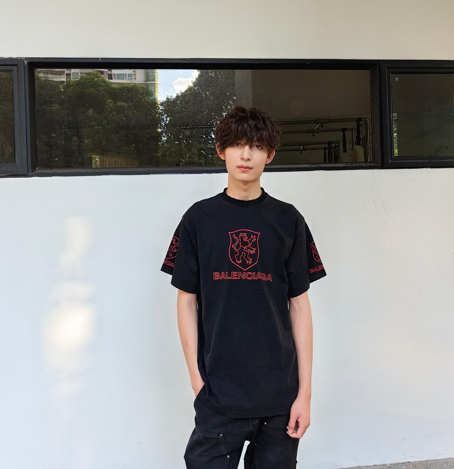 Dunkelschwarzes T-Shirt