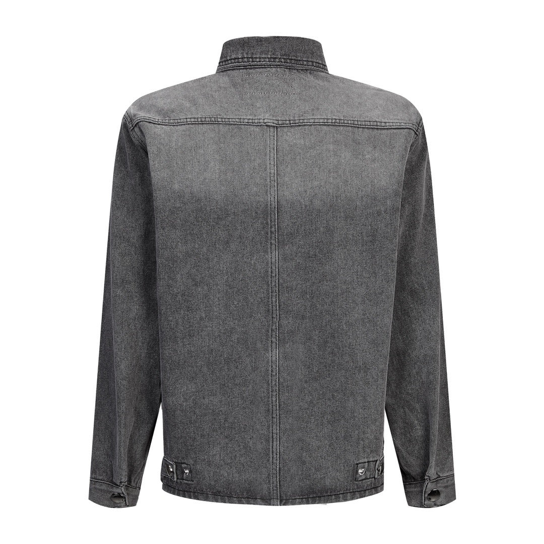 Chaqueta negra y gris