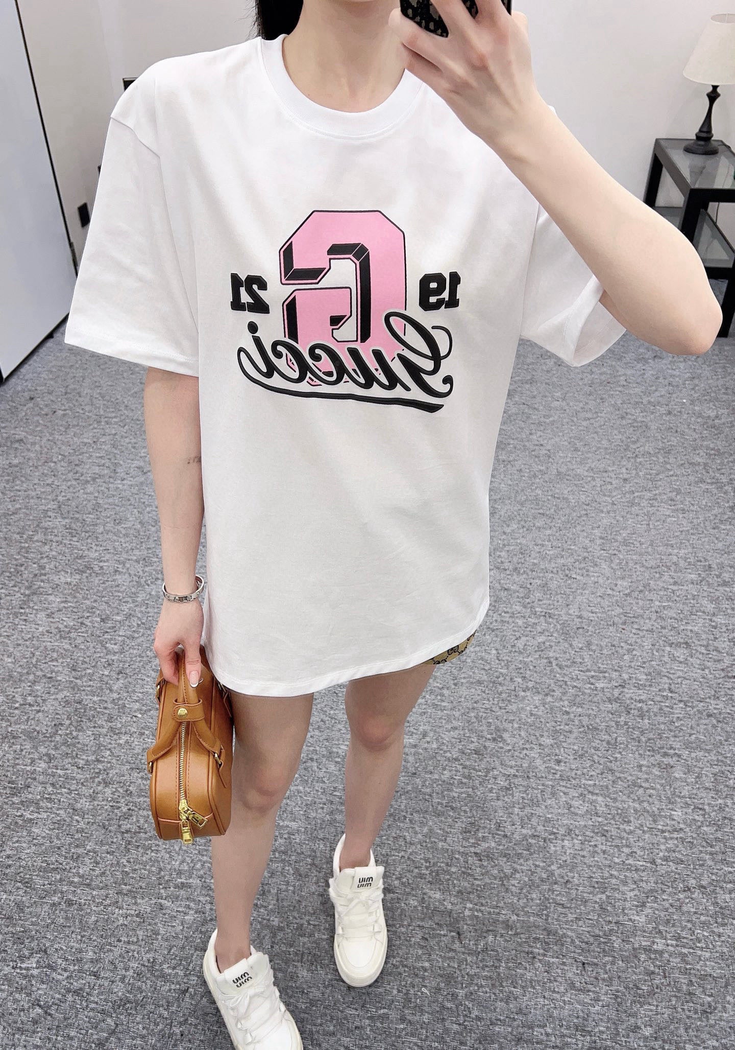 Weißes T-Shirt