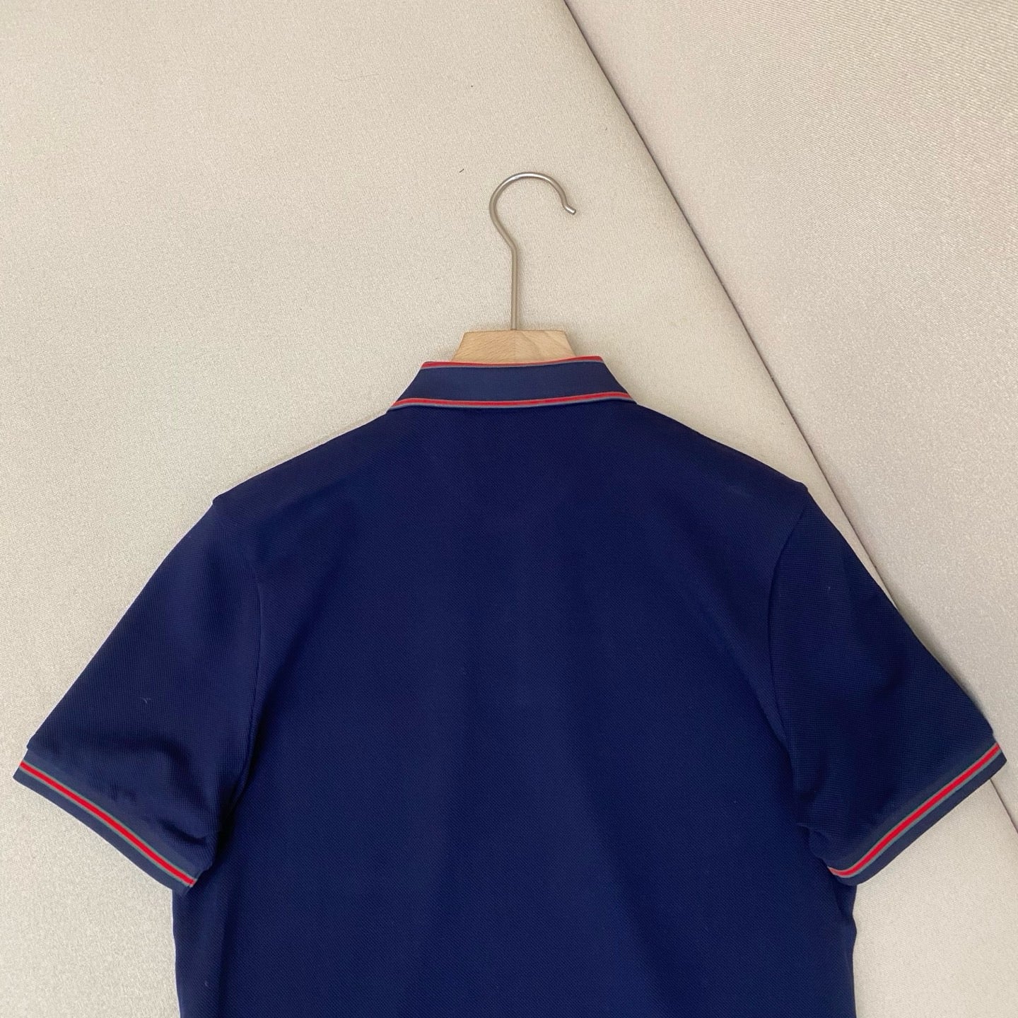 Mehrfarbiges T-Shirt