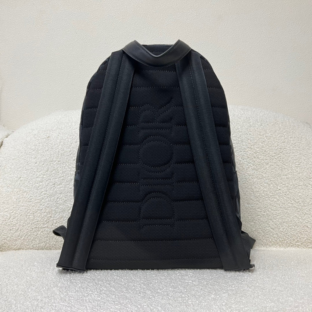 Black and Classic Oblique Bag