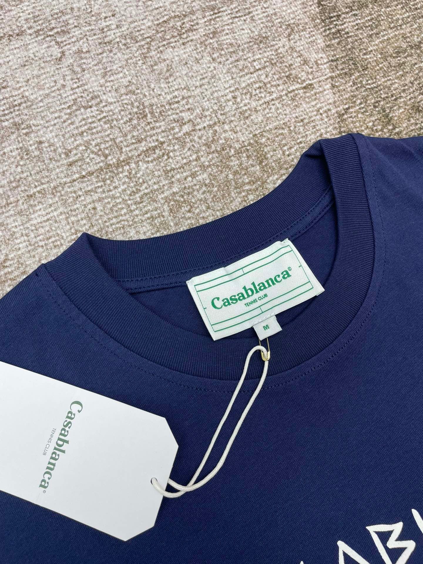 camiseta azul