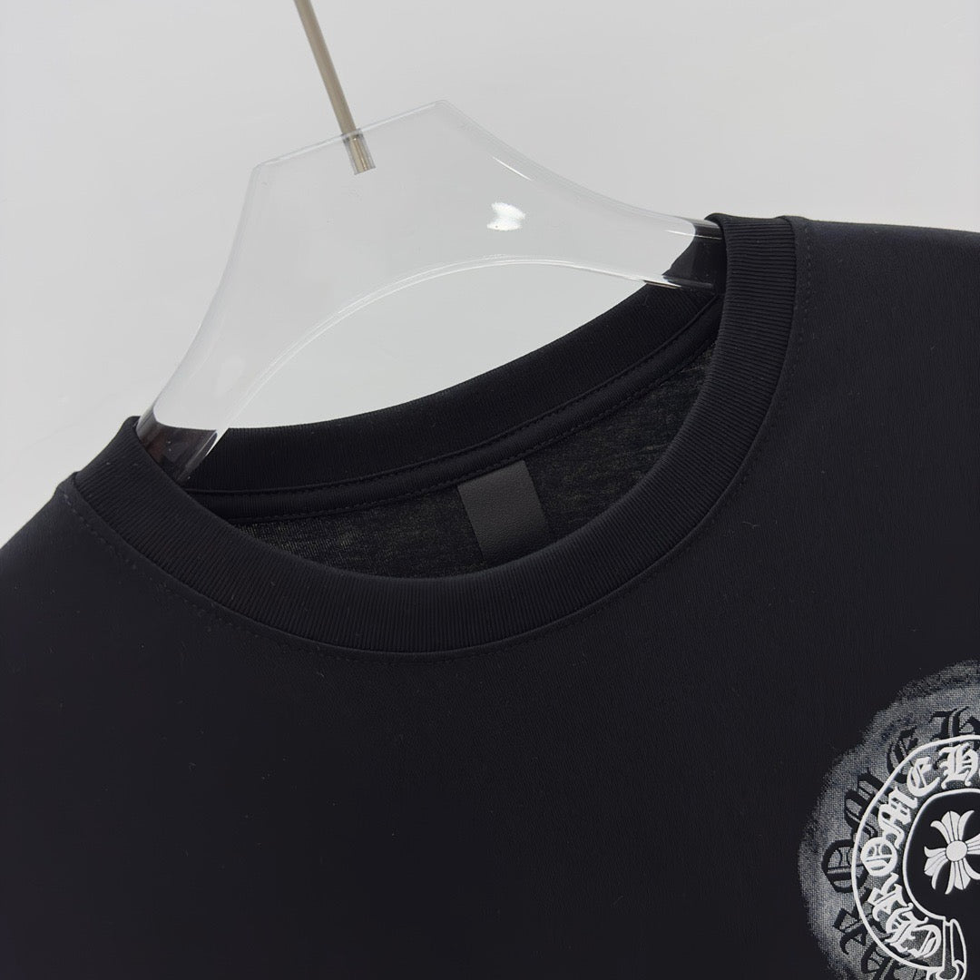 camiseta negra