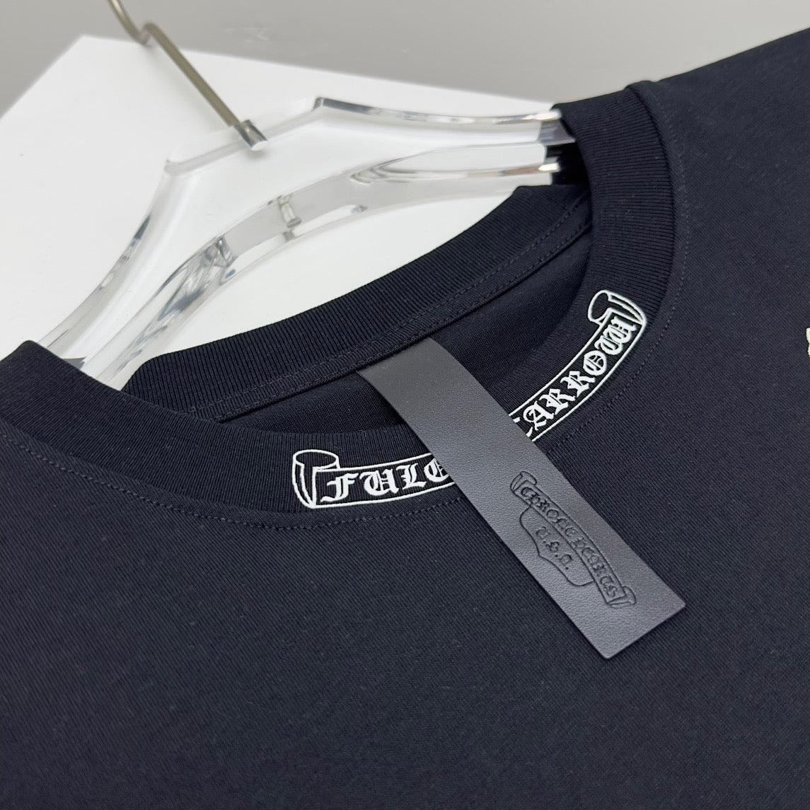 Camiseta en blanco y negro