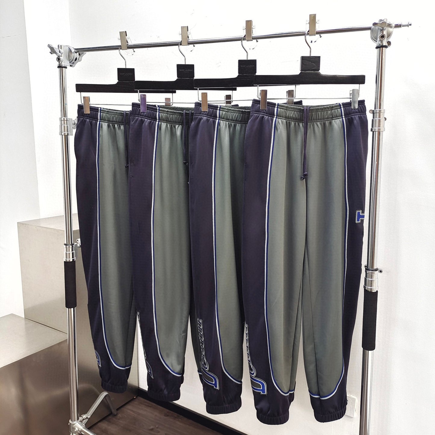 Mehrfarbige Hose