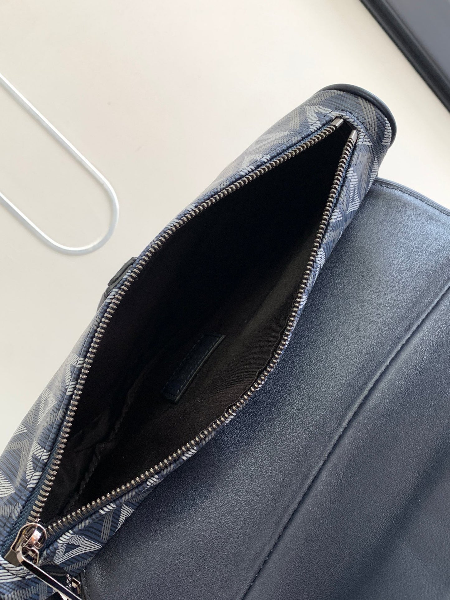 Bolsa azul oscuro