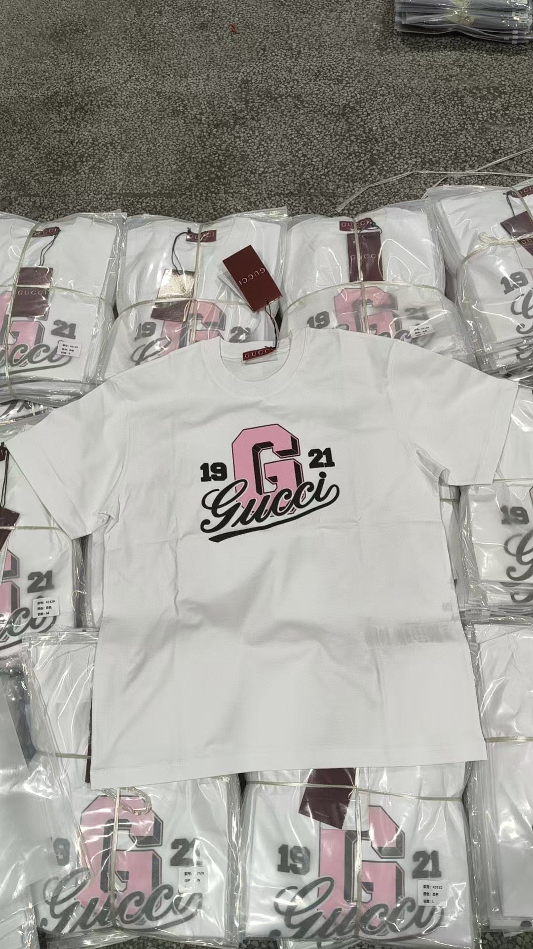Weißes T-Shirt