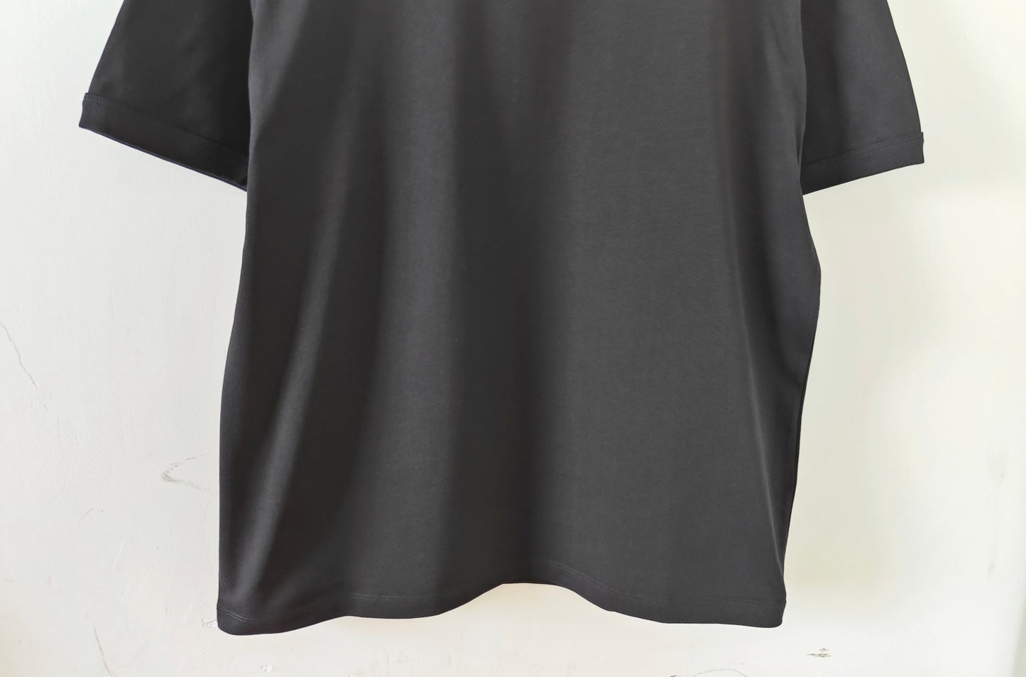Schwarz-weiße T-Shirts