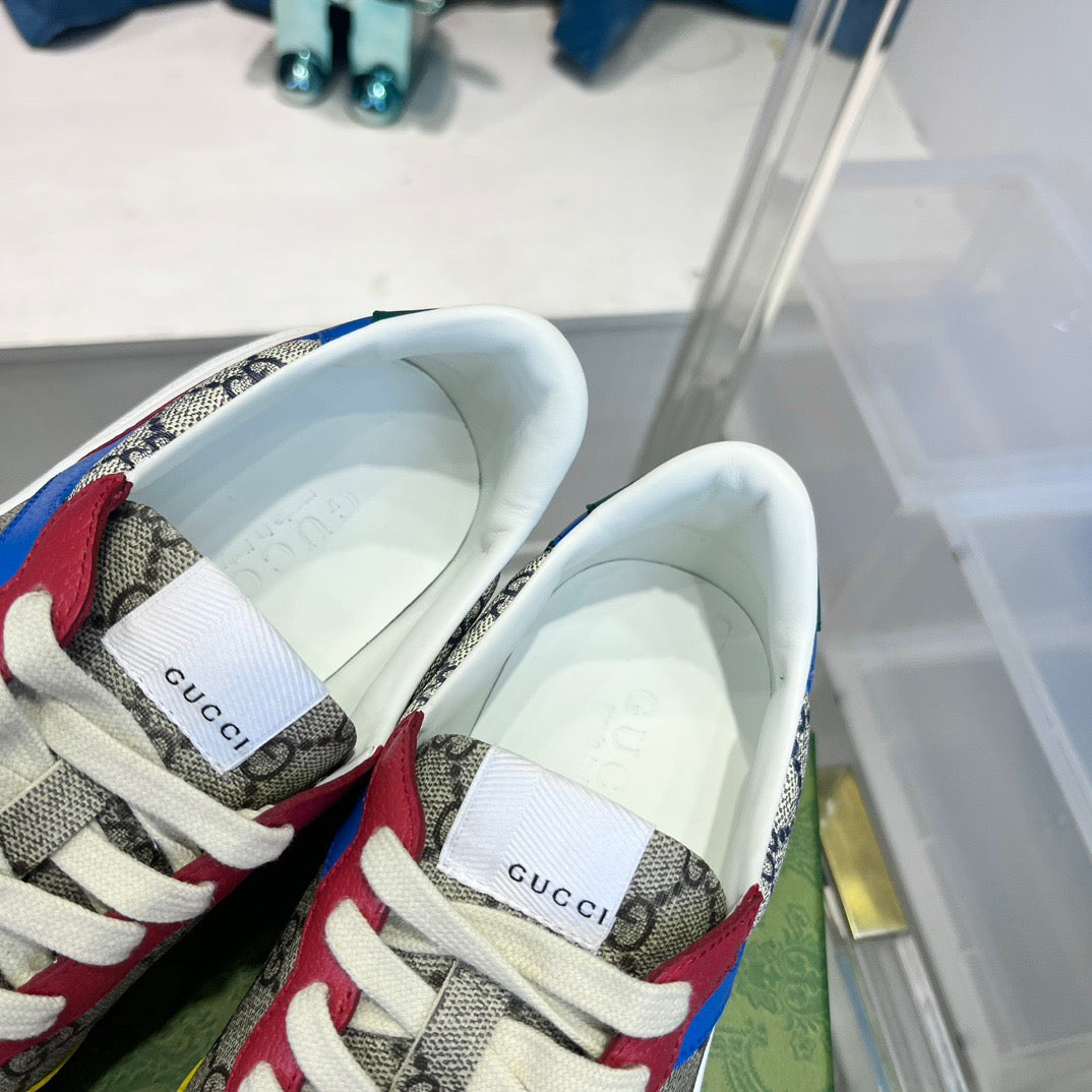 Zapatos multicolor