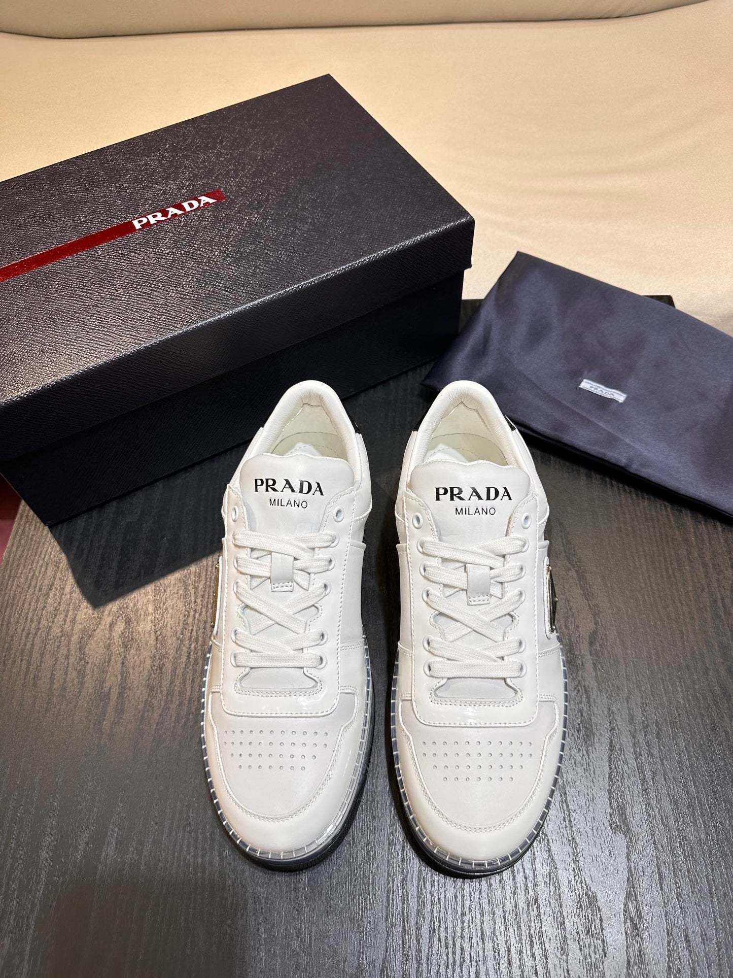 Zapatos blancos