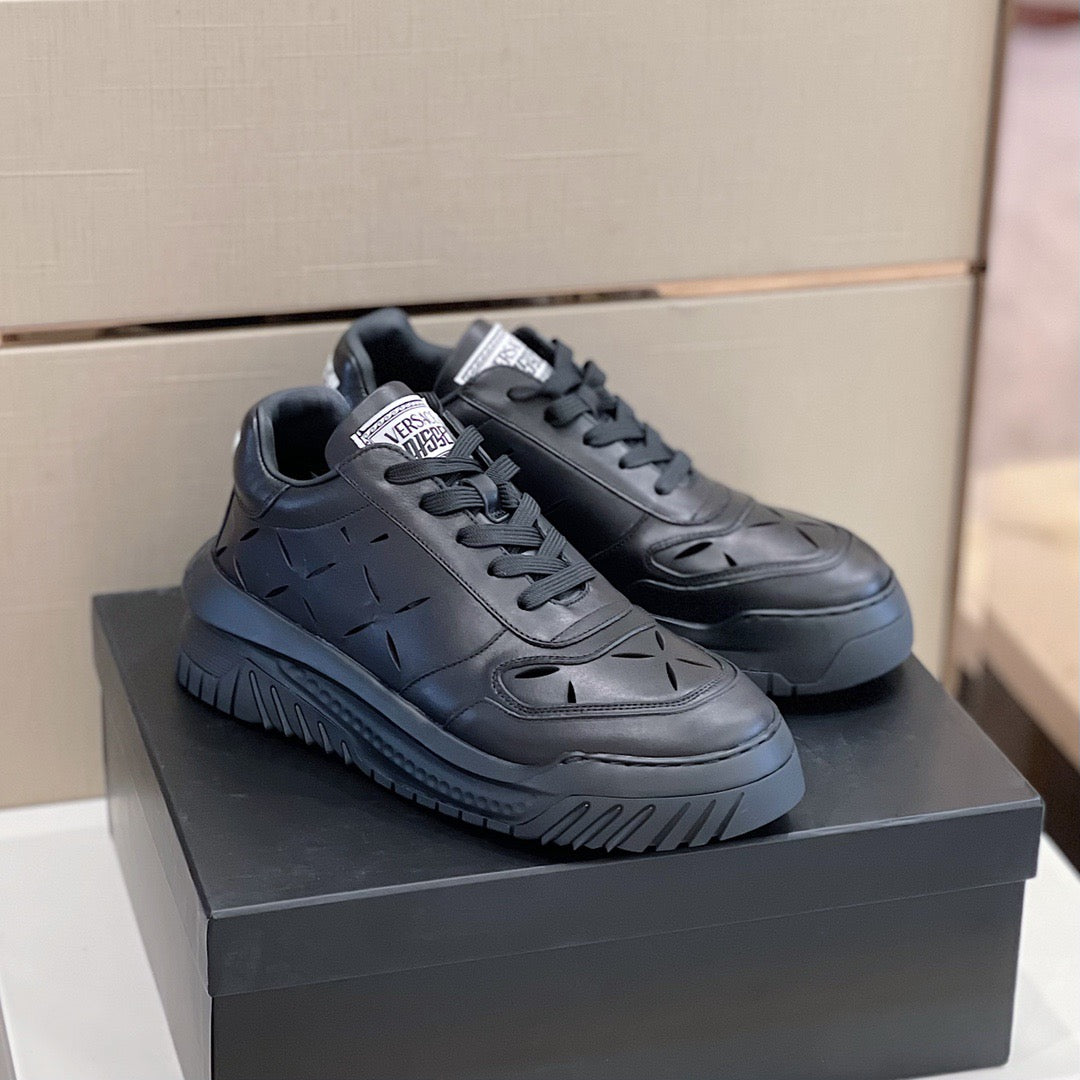 Black Shoes