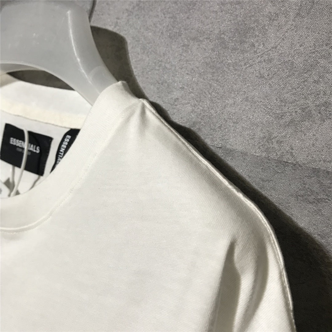 Camisetas blancas y negras
