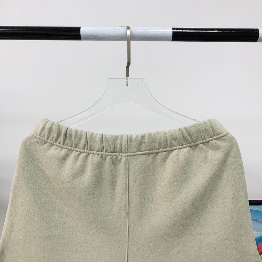 Pantalones cortos grises y negros