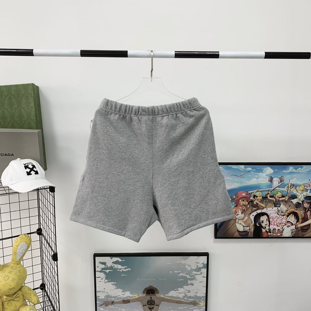Pantalones cortos grises y negros