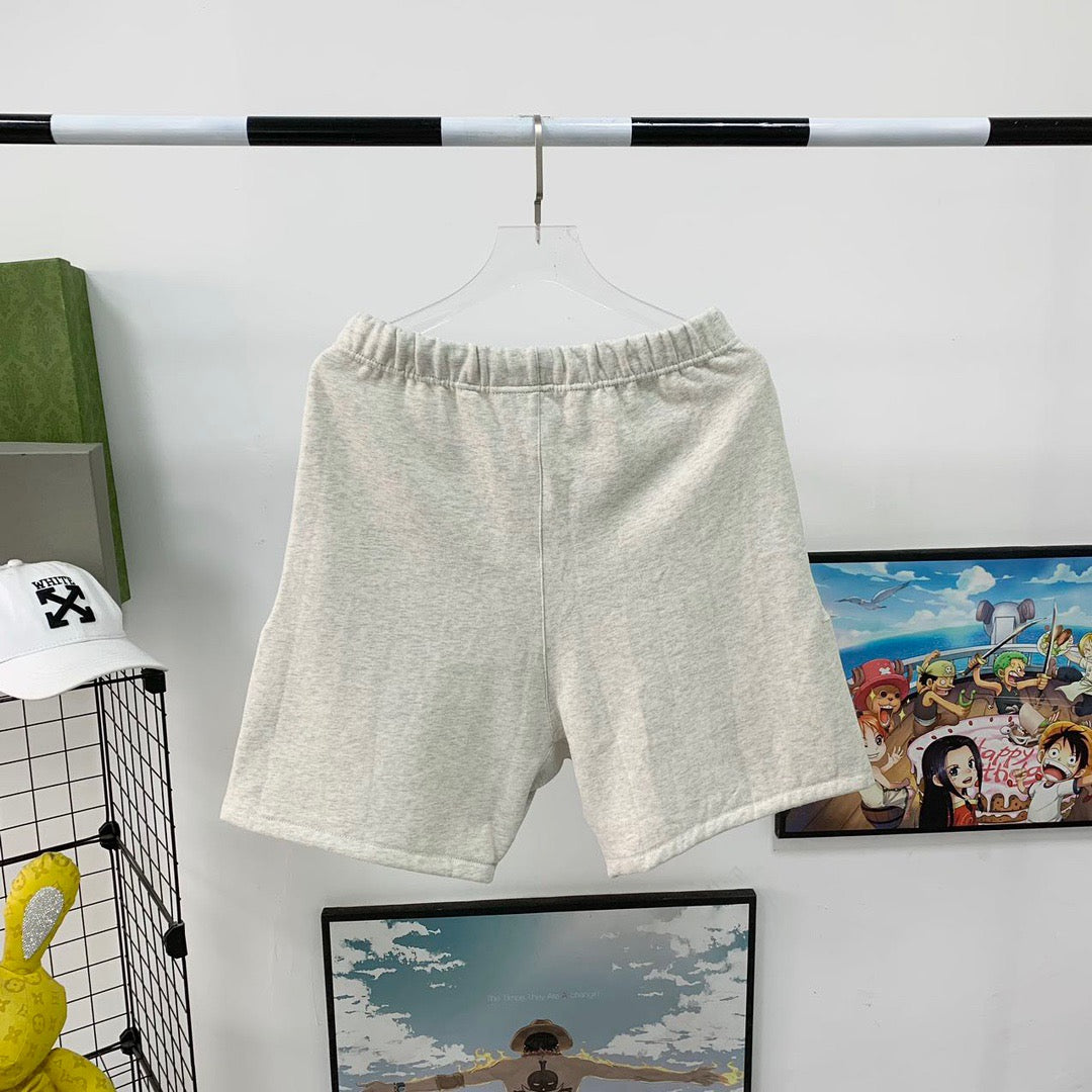 Pantalones cortos grises y negros