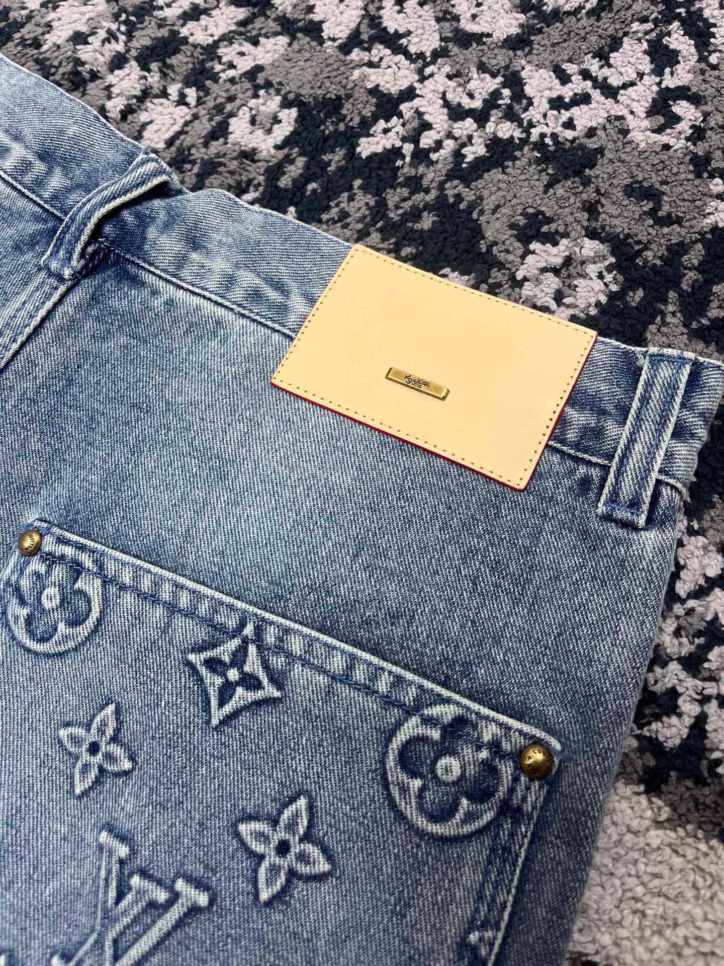 Blue Short Jeans - Size 32