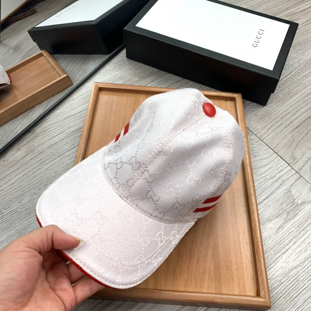 Gorras blancas