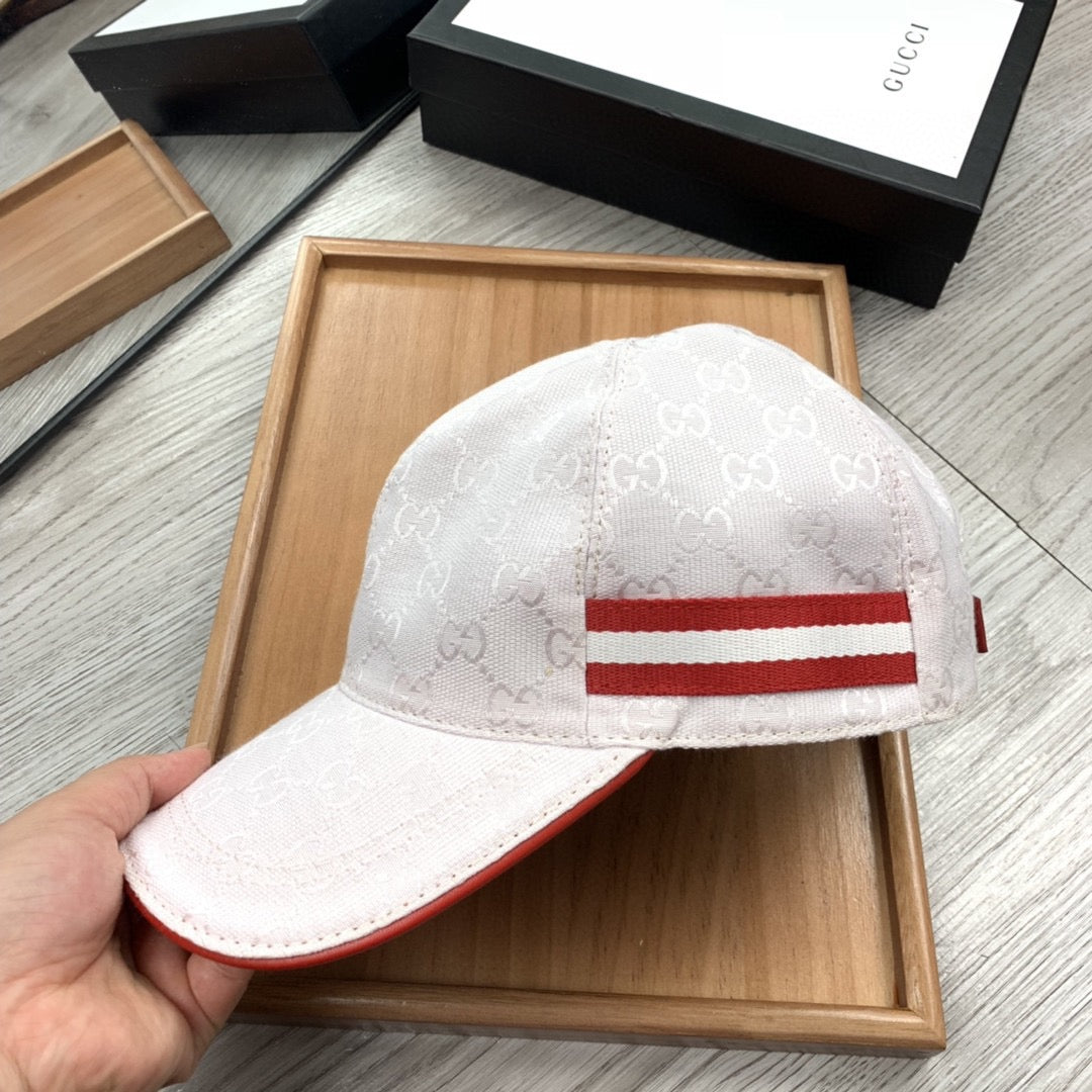 Gorras blancas