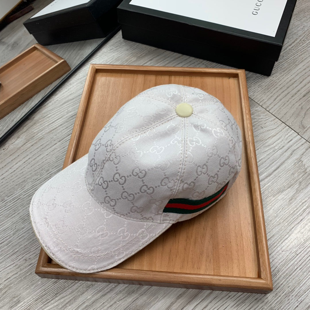 Gorras blancas
