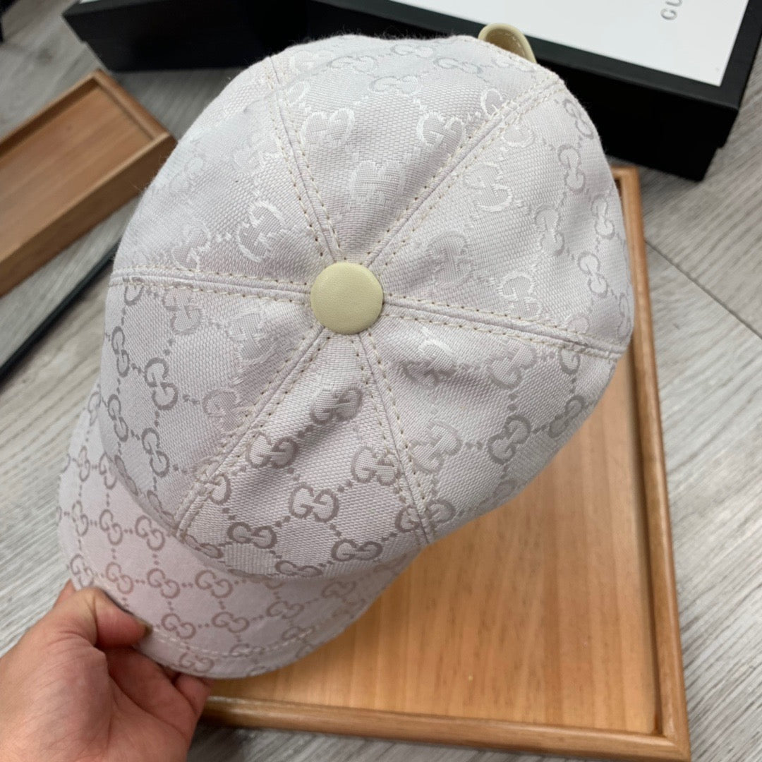 Gorras blancas