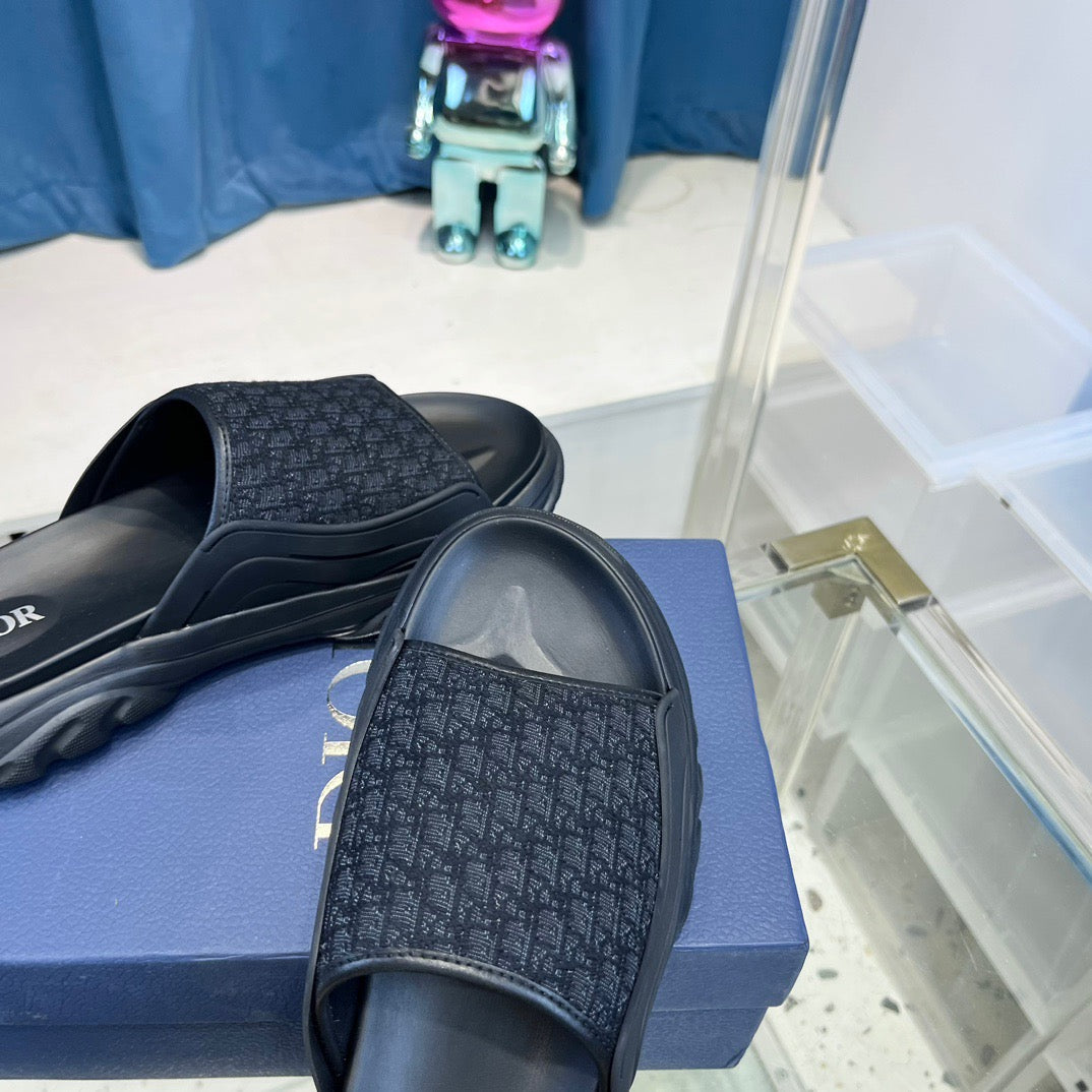 Mehrfarbige Schuhe