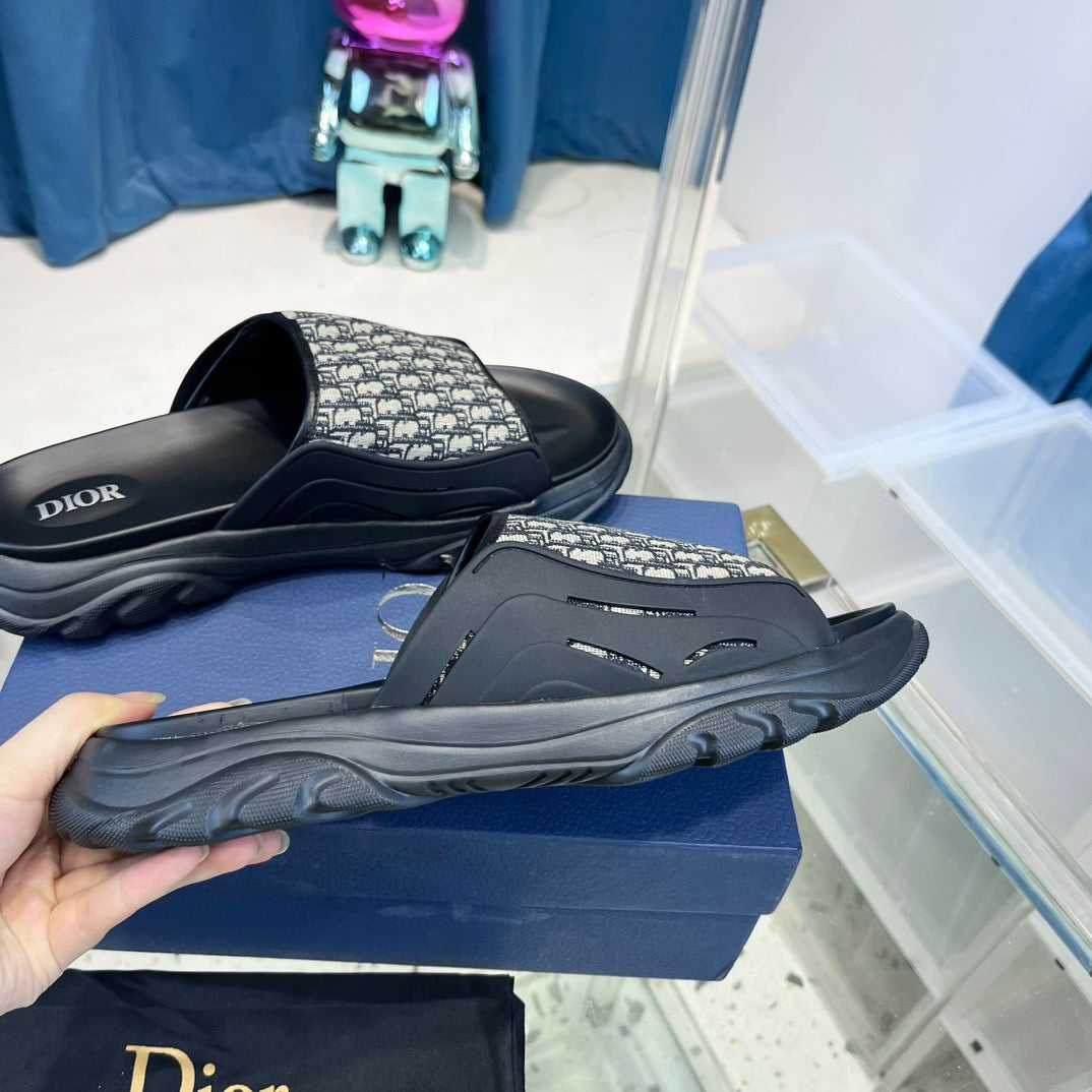 Mehrfarbige Schuhe
