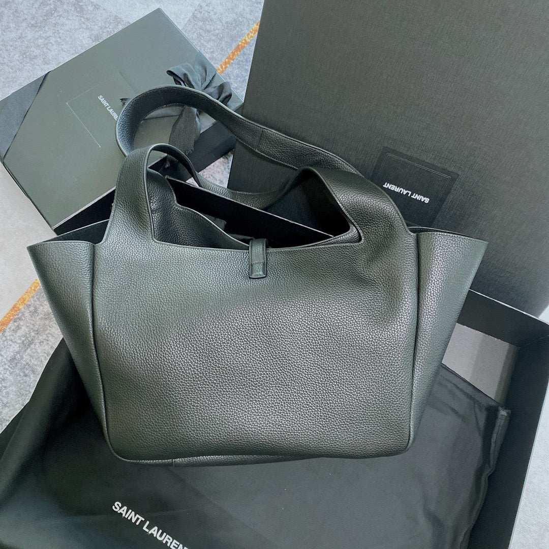 Schwarze Tasche