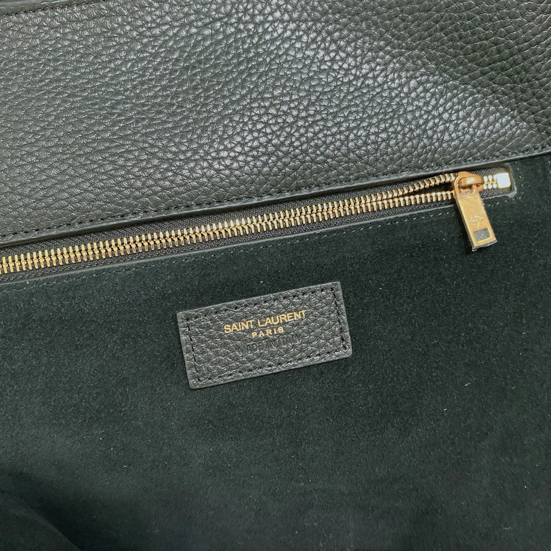 Schwarze Tasche
